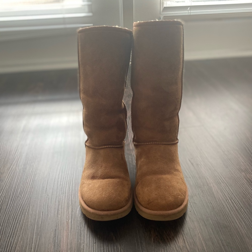 UGG Classic Tall Boots Chestnut | Size 7